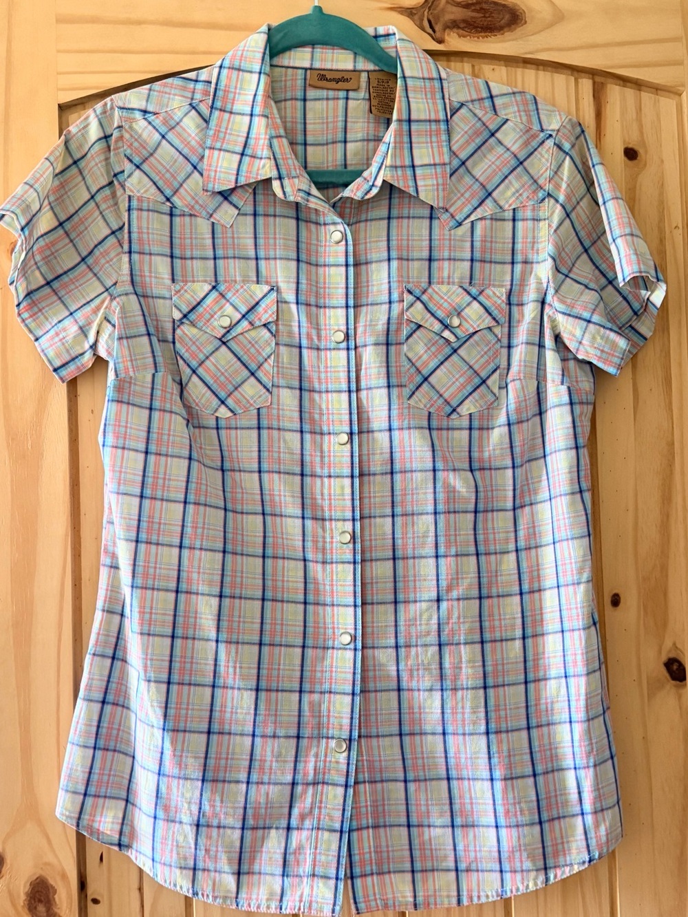 NWOT Women’s Wrangler Pastel Plaid Short-Sleeve Shirt